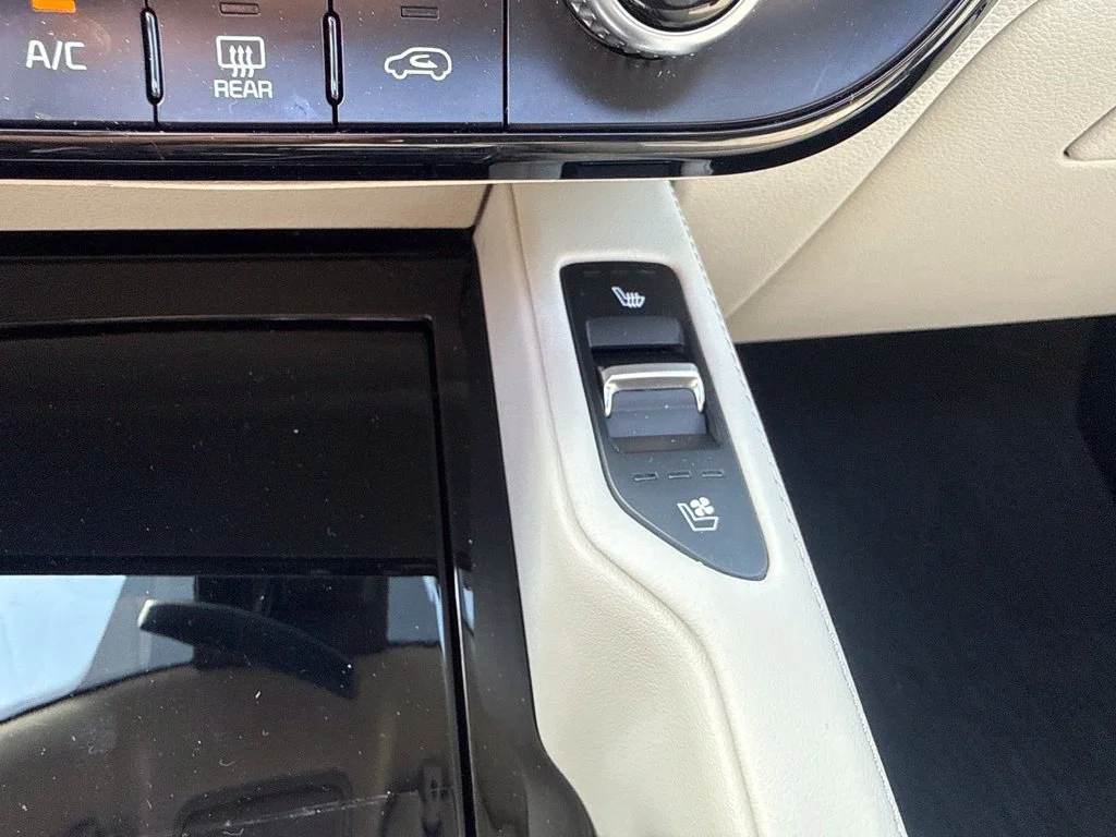 Used 2024 Black Kia SX image 32