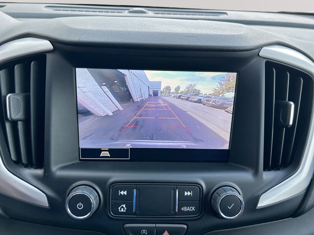 Used 2024 Gray GMC SLT image 18