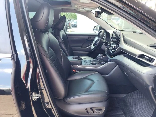 Used 2023 Black Toyota XLE image 28