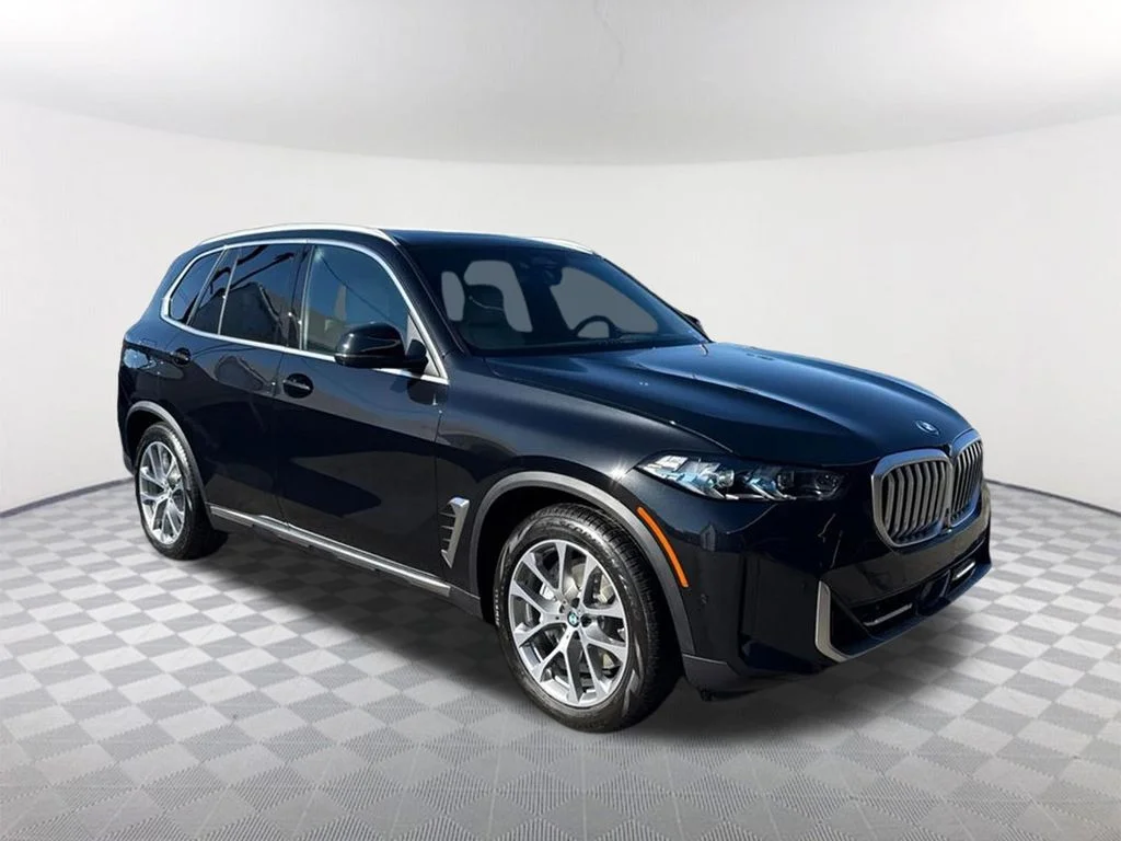 2026 BMW X5 xDrive50e's photo