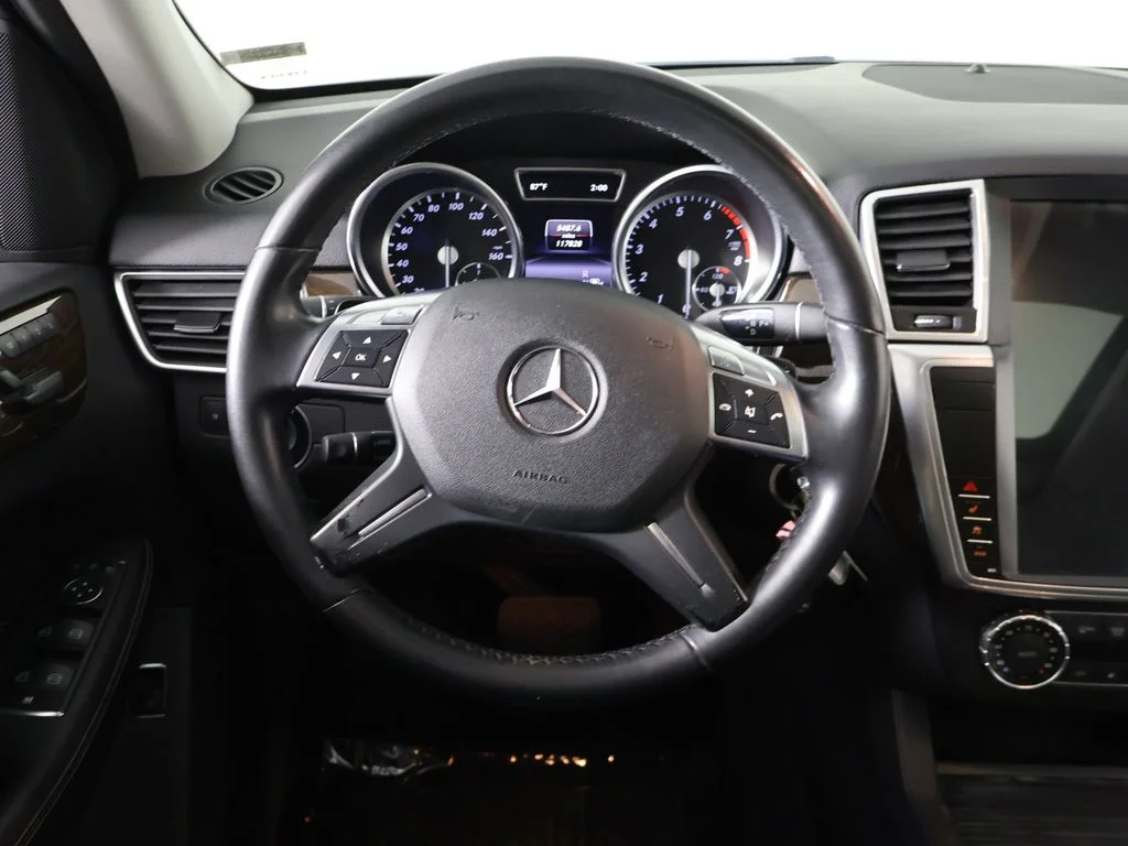 Used 2014 Polar White Mercedes-Benz ML 350 image 41