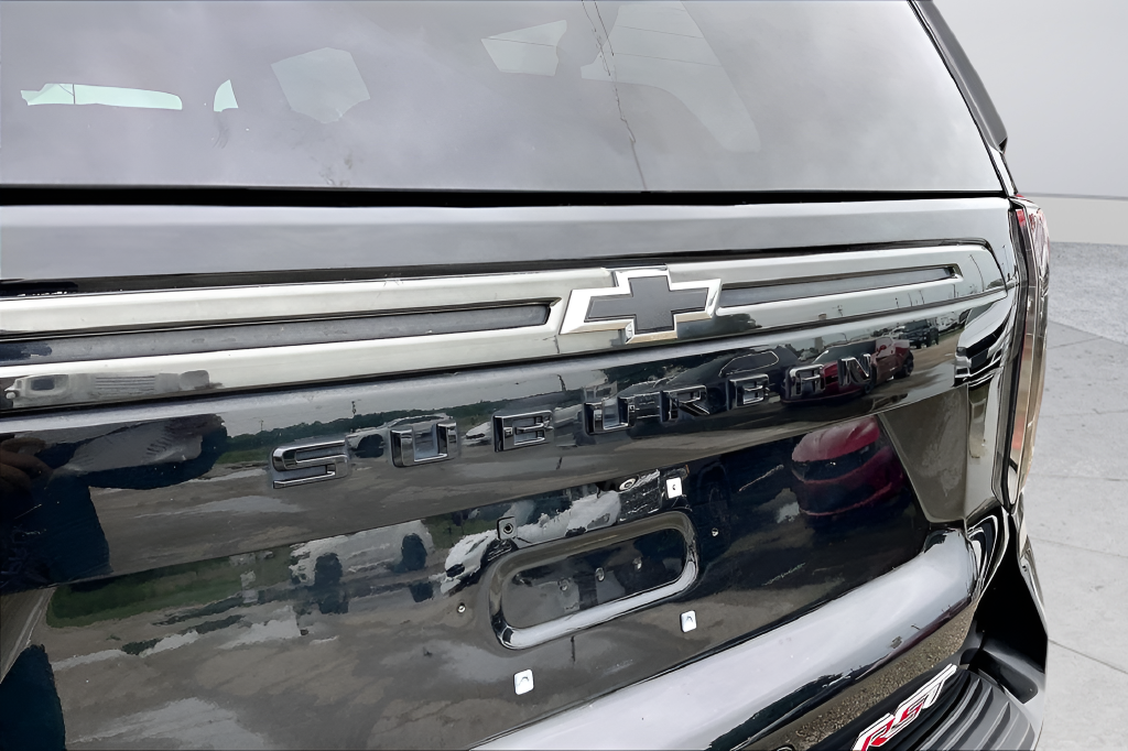Used 2021 Black Chevrolet RST image 34