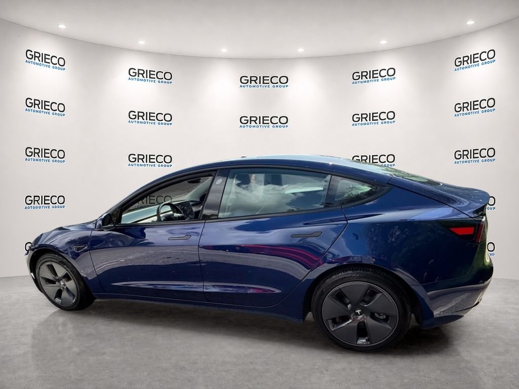 Used 2022  Tesla Long Range image 5
