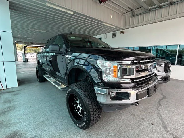 Used 2020 Agate Black Met Ford XL image 3