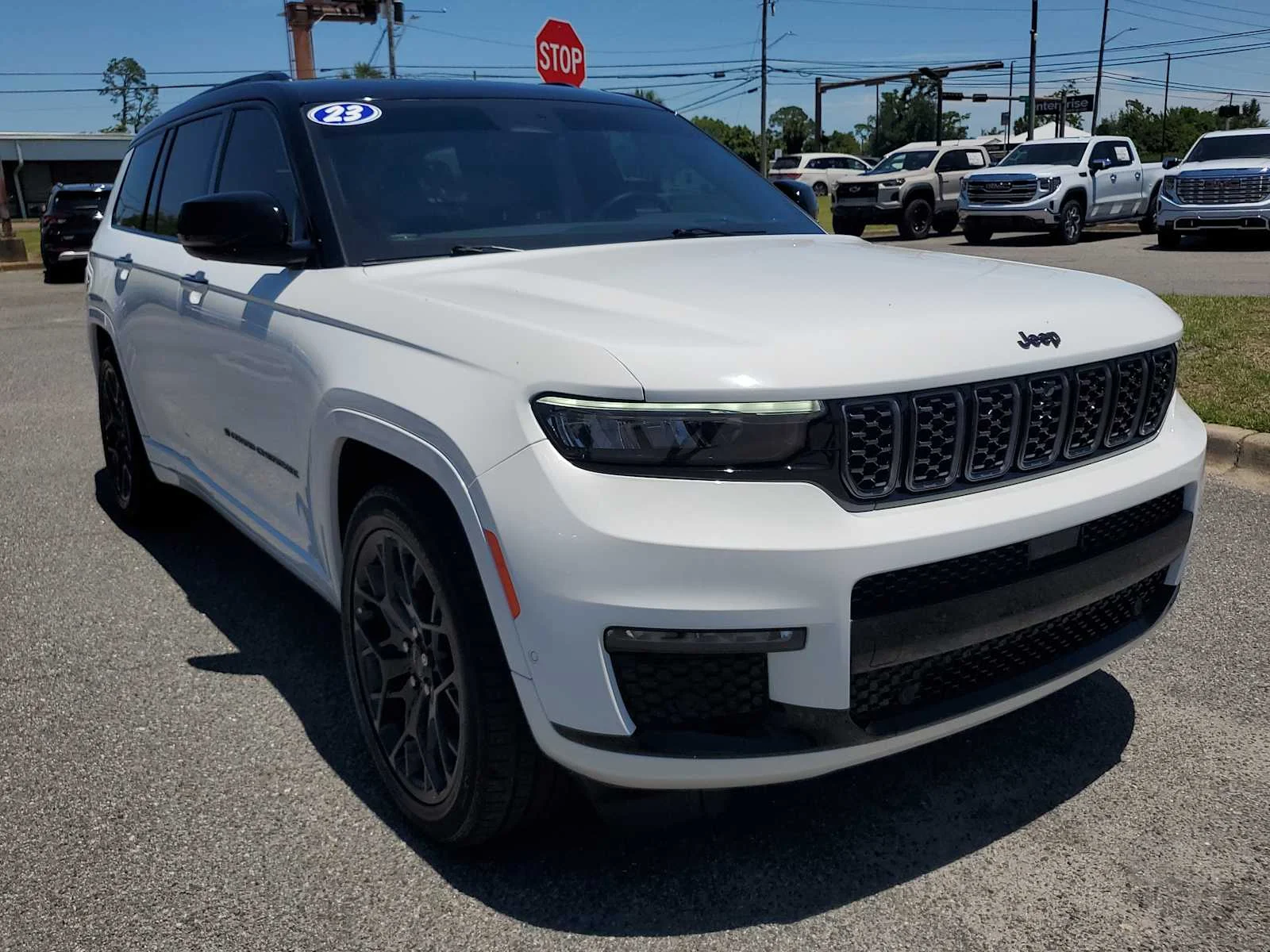 Used 2023 Bright White Clearcoat W Jeep Summit Reserve image 8