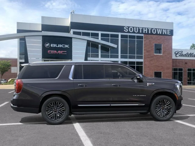 New 2026 Titanium Rush Metallic GMC Elevation image 5