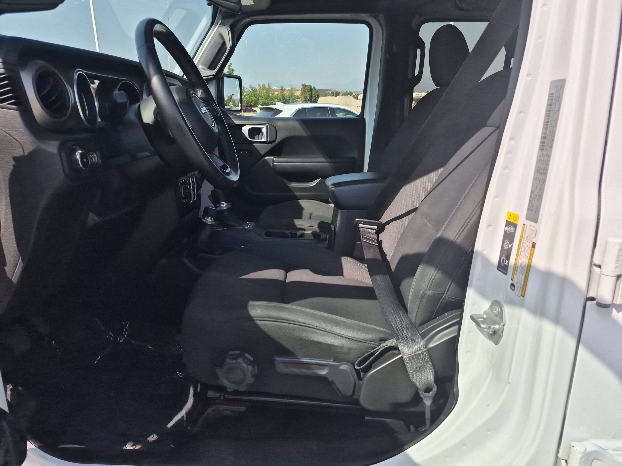 Used 2020 Bright White Clearcoat Jeep Sport S image 15