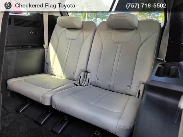 Used 2024 Wolf Gray Kia S image 21