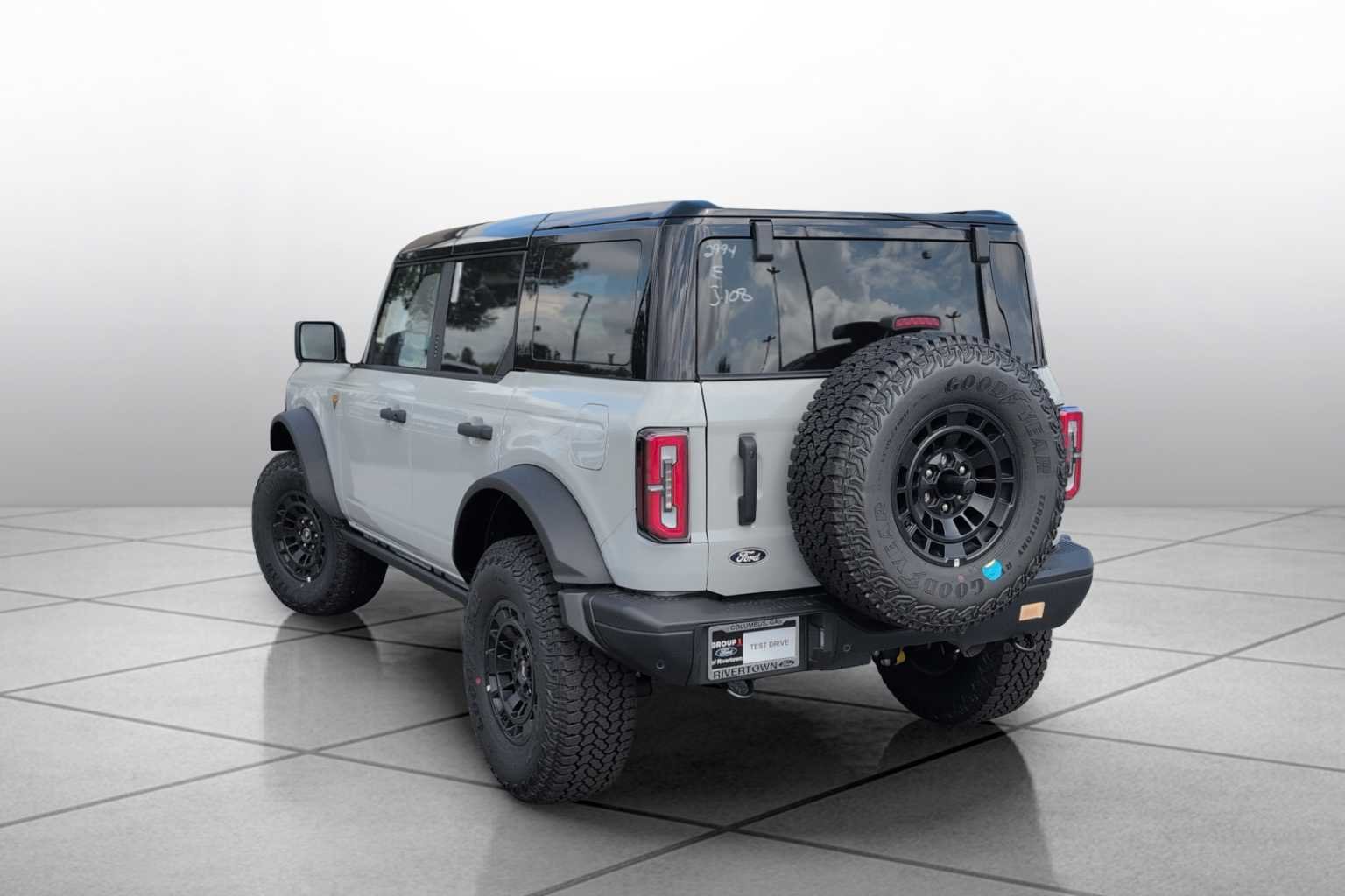 New 2026 Avalanche Gray Ford Badlands® image 13