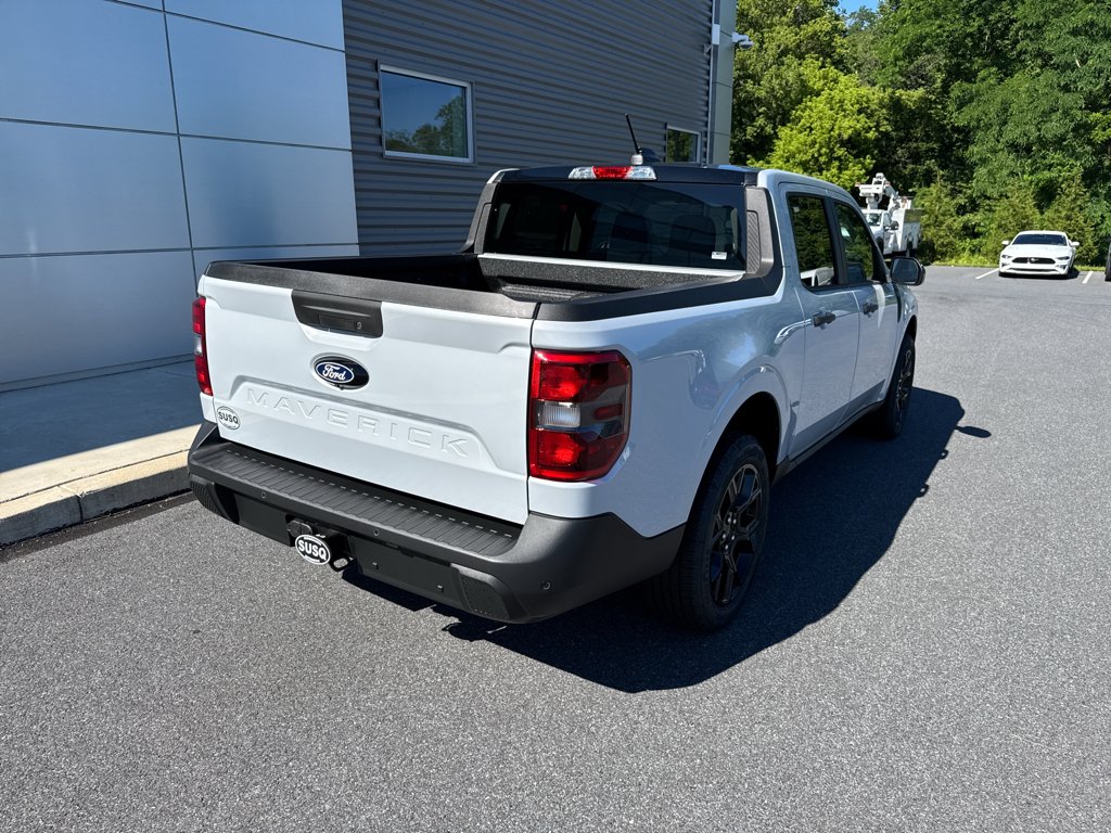 New 2026 Space White Metallic Ford XLT image 18