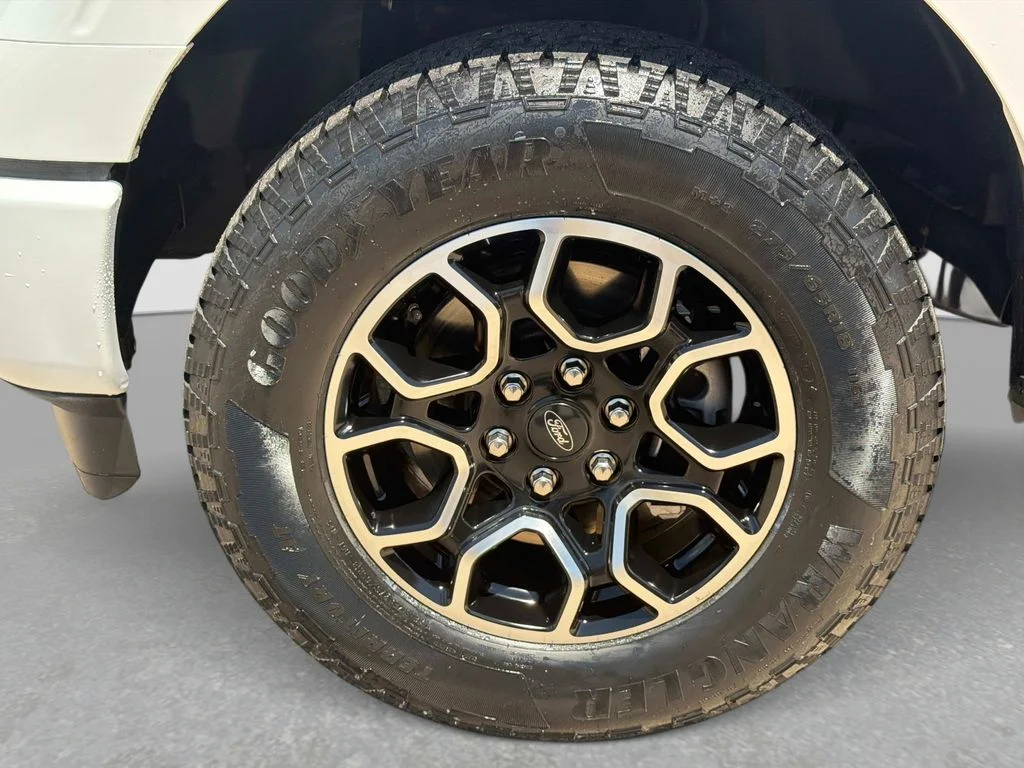 Used 2023 Oxford White Ford XL image 12