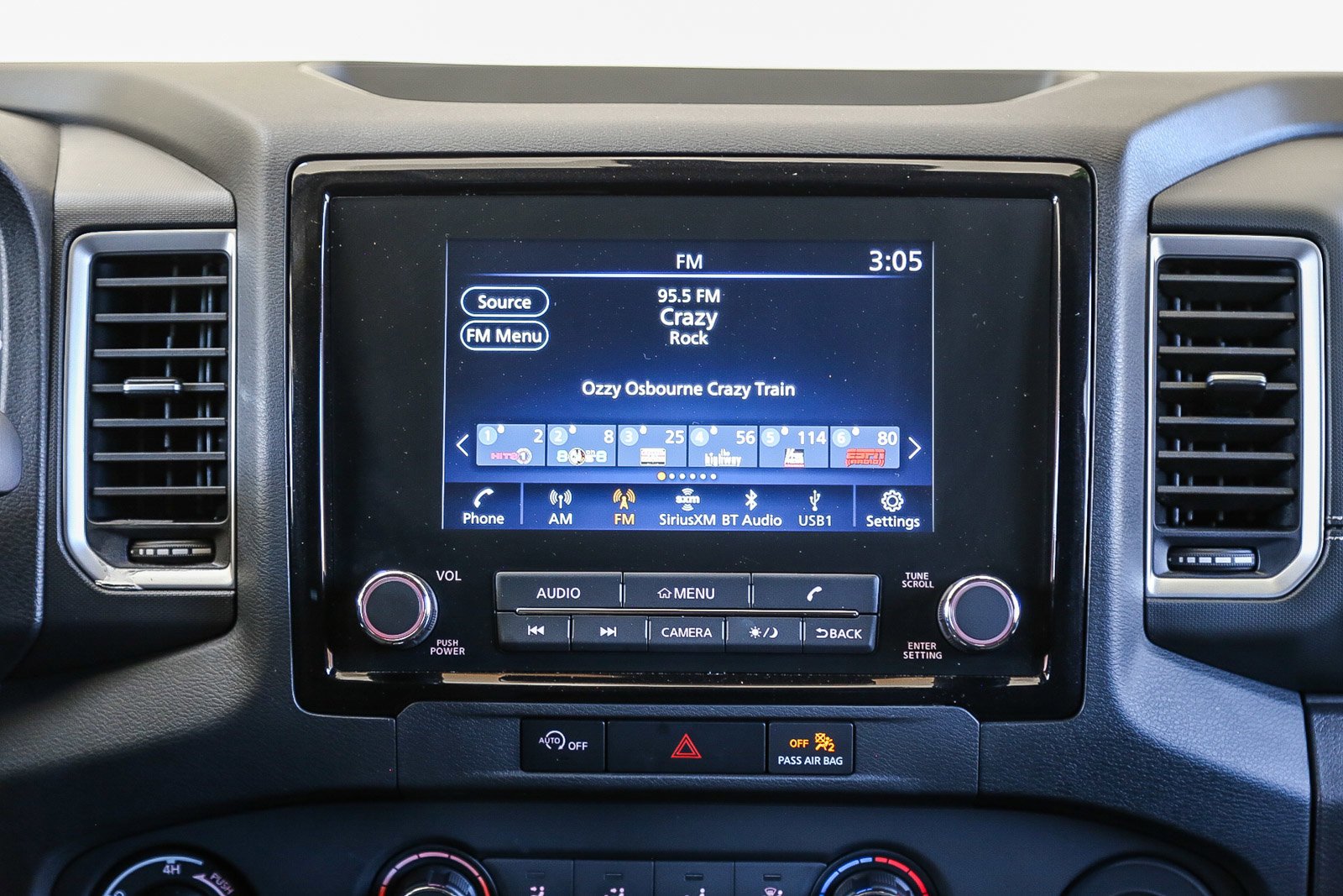 2023 Nissan Frontier SV - Photo 14