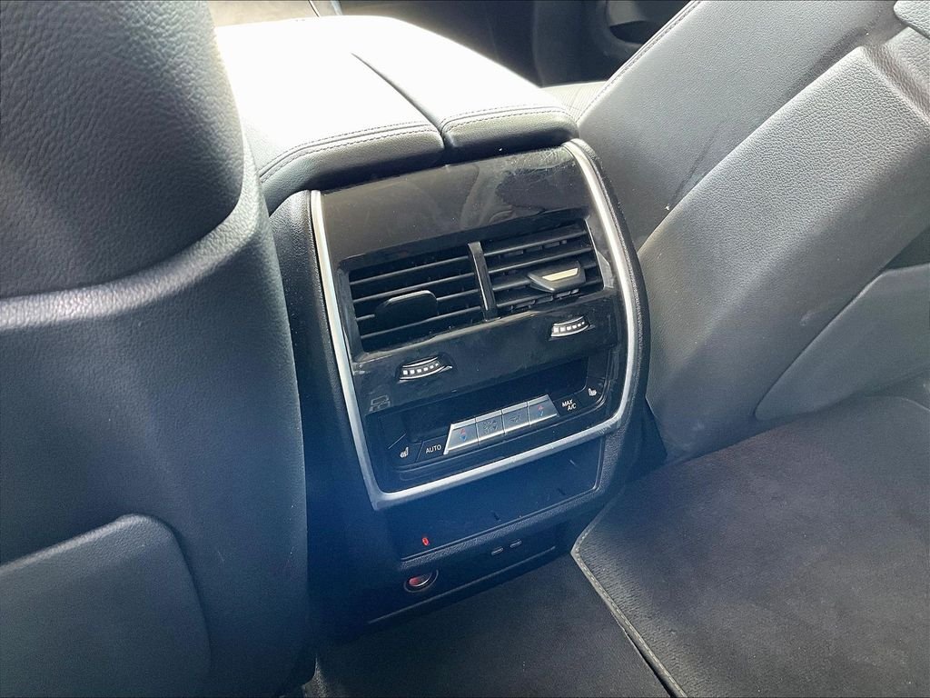 Used 2025 Black BMW xDrive40i image 29