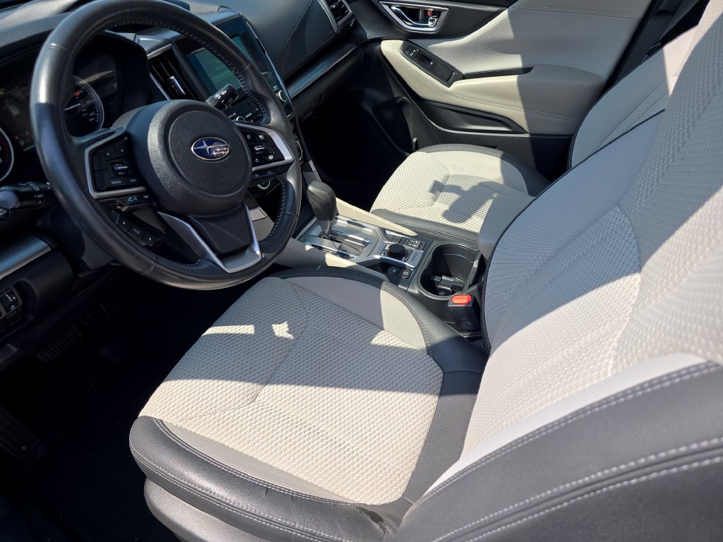 Used 2021 White Subaru Premium image 18