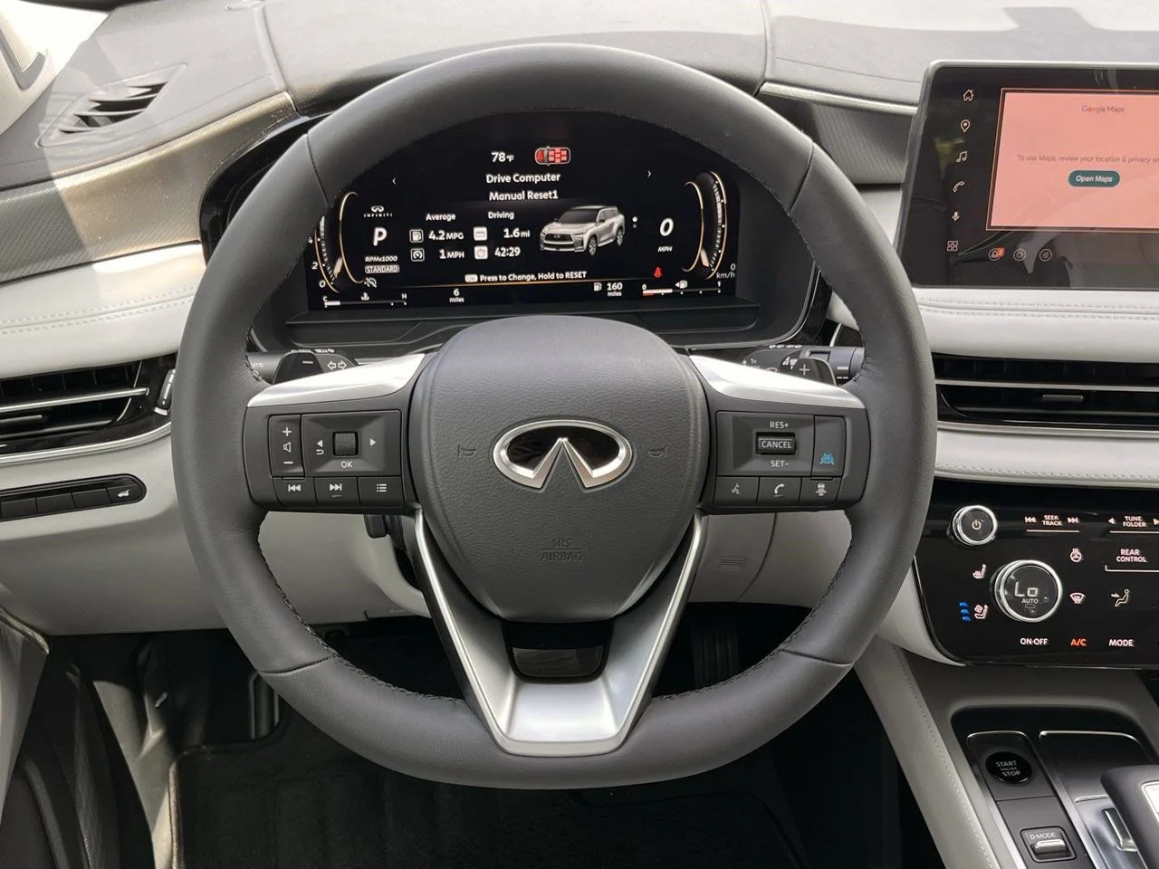 New 2027 RADIANT WHITE INFINITI Luxe FWD image 11