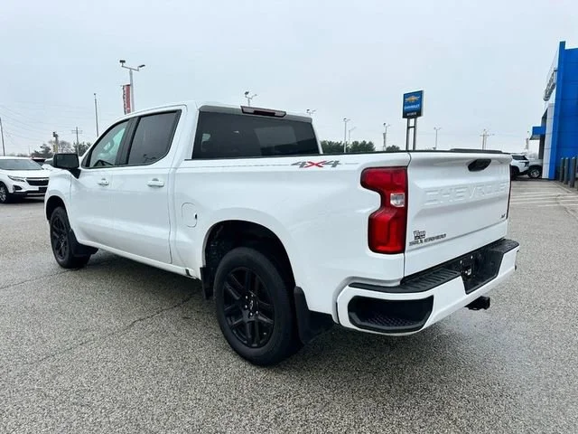 Certified Used 2022 Summit White Chevrolet RST image 3