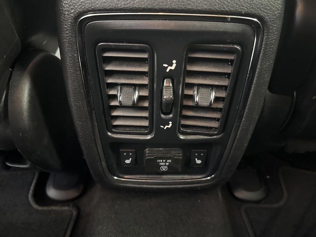 Used 2013 Black Dodge Crew image 12