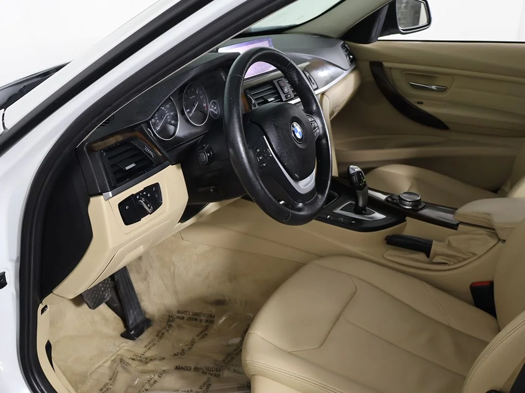 Used 2015 White BMW 328i xDrive image 24