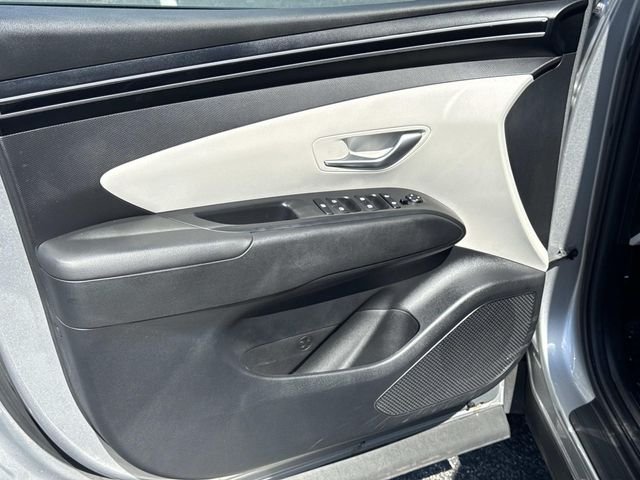 Used 2024 Silver Hyundai SEL image 17