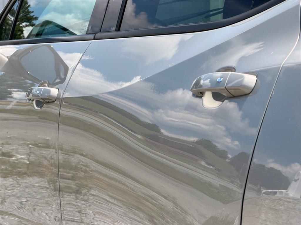 Used 2021 Gray Chevrolet LT image 23