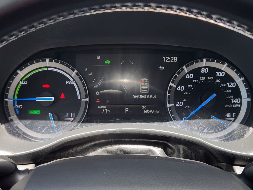 Used 2021 Red Toyota Platinum image 18