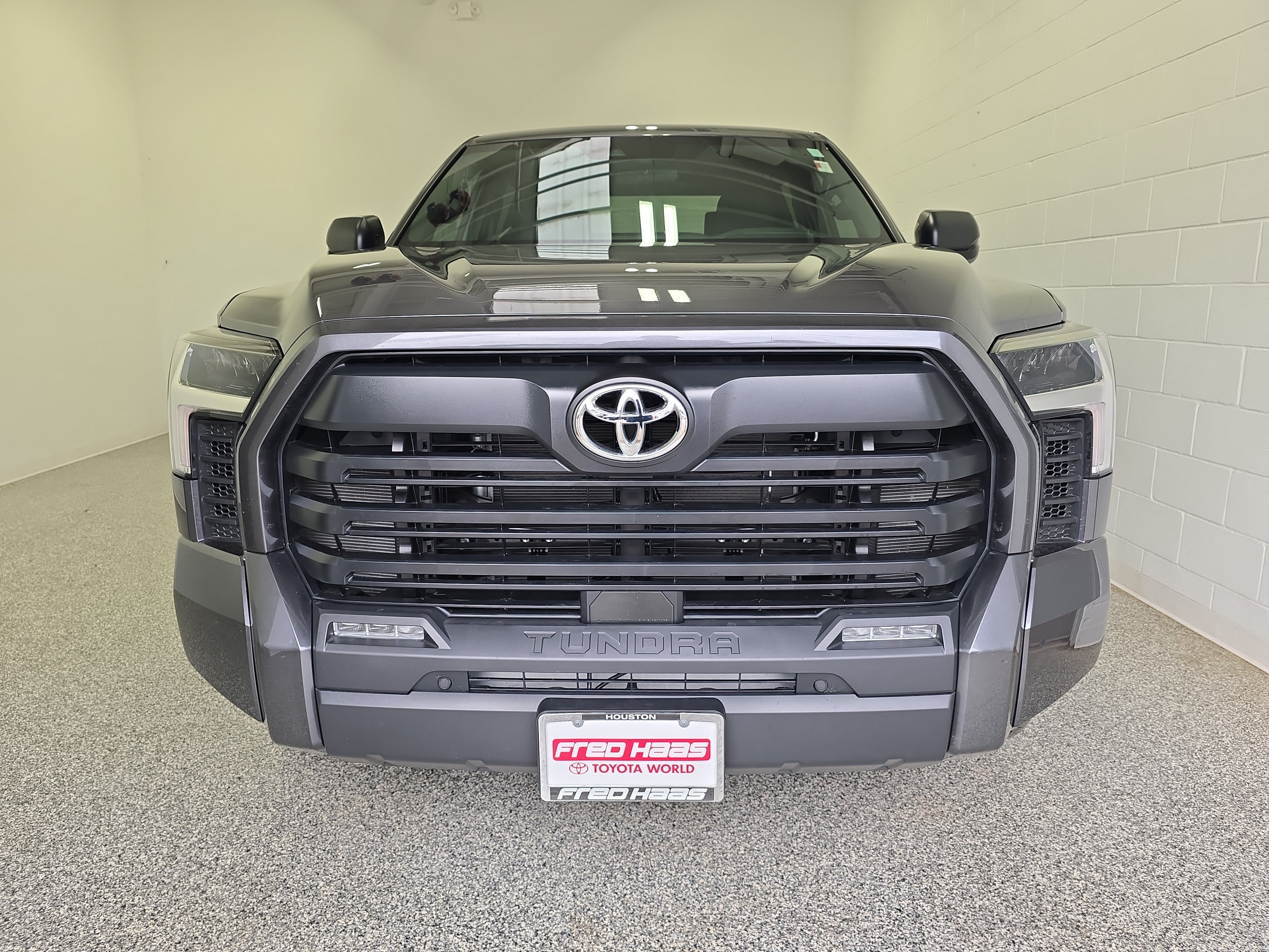 Used 2026 Magnetic Gray Metallic Toyota SR5 image 3