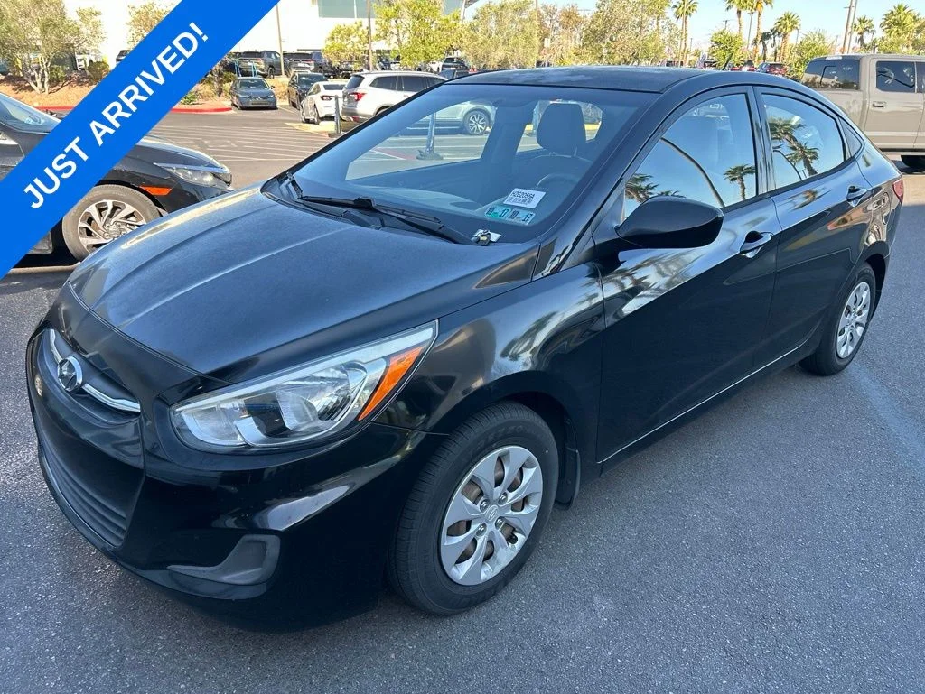 2016 Hyundai Accent SE 4-Door 6-Speed Automatic's photo
