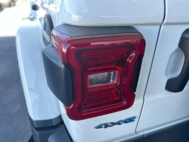 Used 2024 White Jeep Rubicon X 4xe image 26