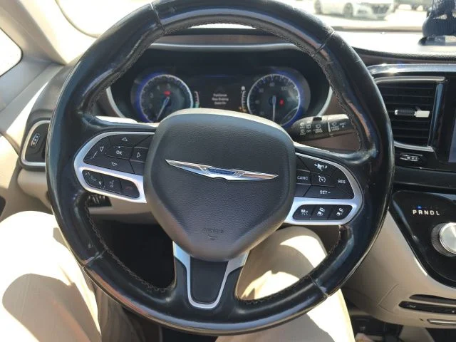 Used 2017 Red Chrysler Touring L Plus image 18