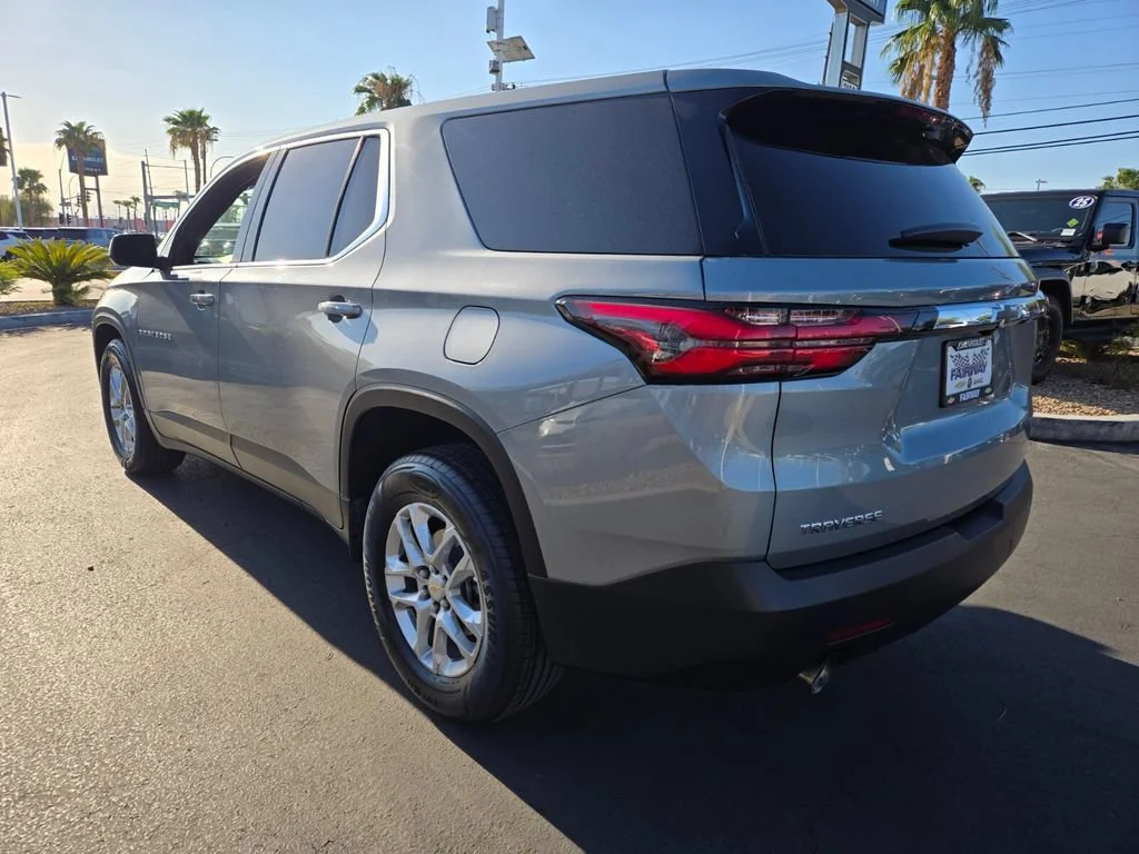 Used 2023 STERLING GRAY METALLIC Chevrolet LS image 4