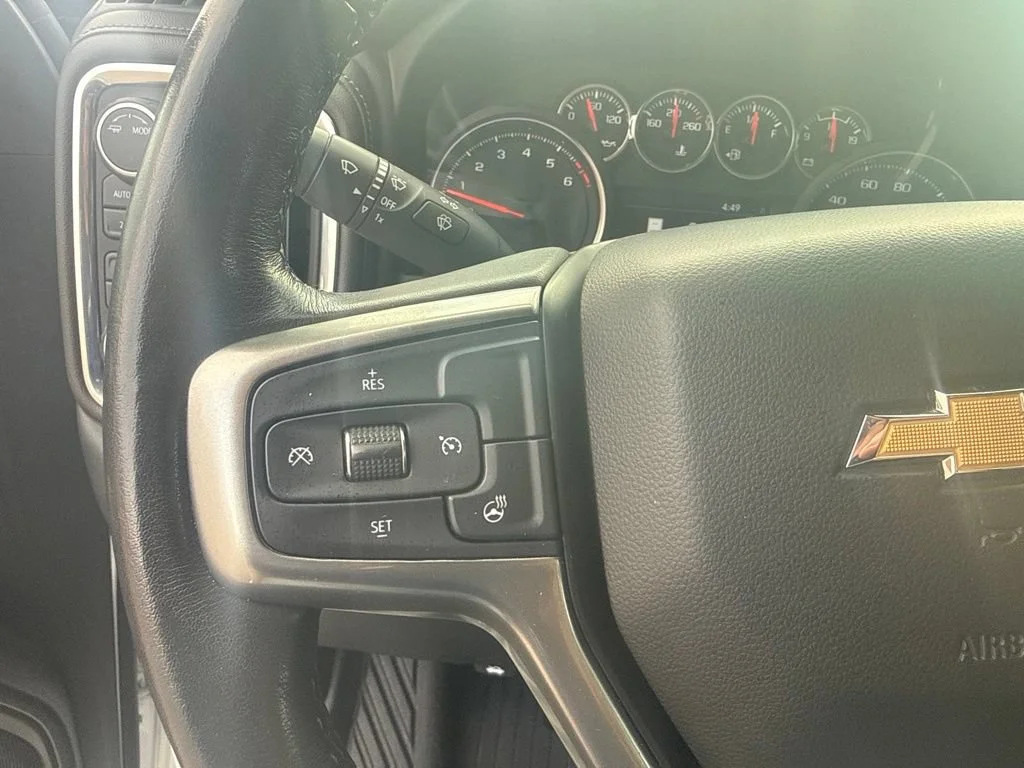 Used 2021 SUMMIT WHITE Chevrolet LTZ image 17