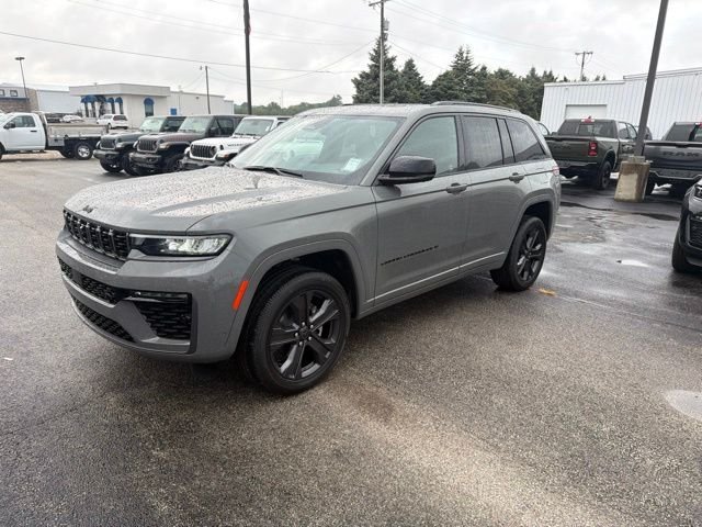 New 2027 Sting-Gray Clearcoat Jeep Limited Reserve image 2