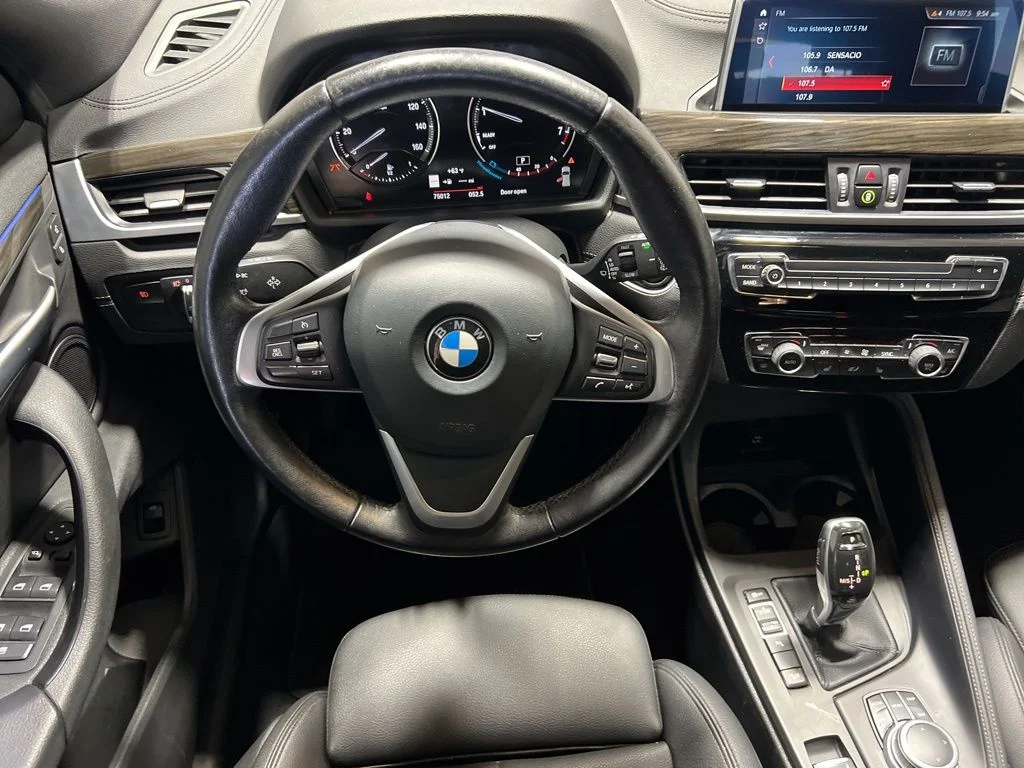 Used 2022 Black BMW xDrive28i image 14