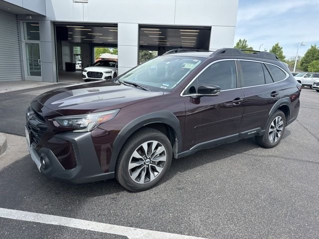2023 Subaru Outback Limited's photo