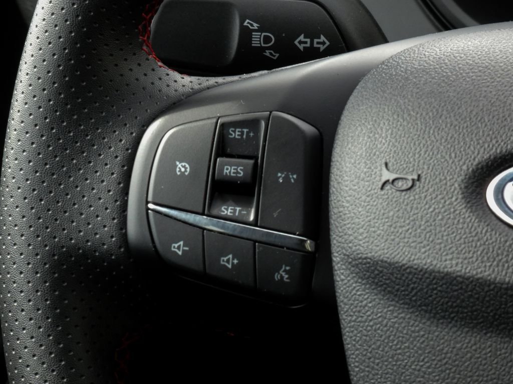 Used 2025 Gray Ford ST-Line image 12