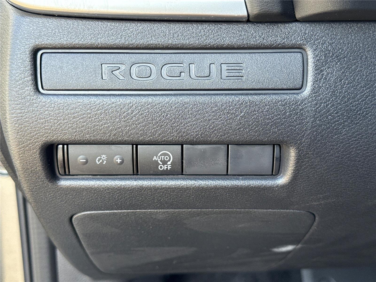 Used 2025 Gun Metallic Nissan S image 11