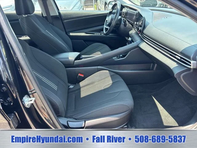 Used 2022 Black Hyundai SEL image 15