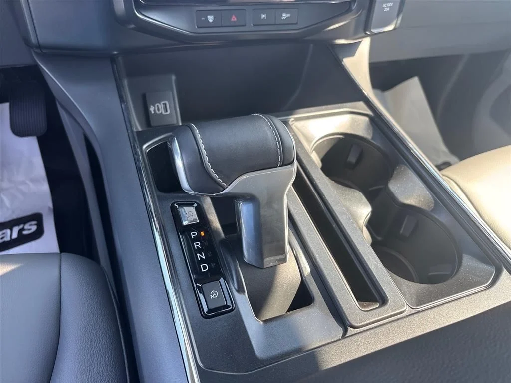 2025 Ford F-150 Lightning Flash - Photo 33