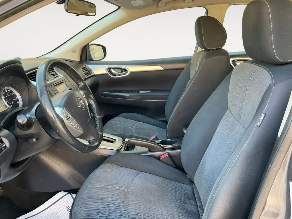 Used 2015 Gray Nissan SV image 11
