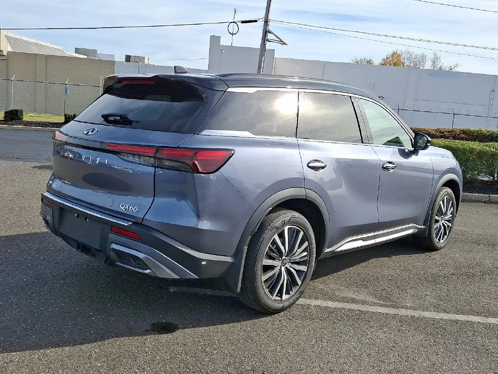 Used 2023 Blue INFINITI AUTOGRAPH AWD image 12