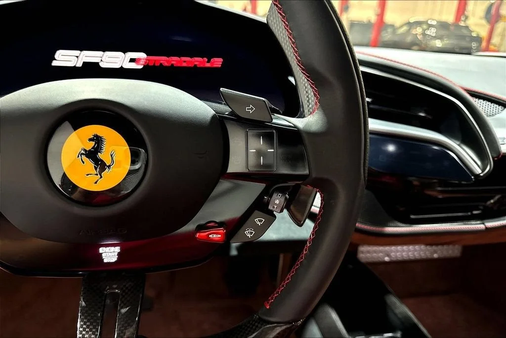Used 2023 Rosso Mugello Ferrari  image 12