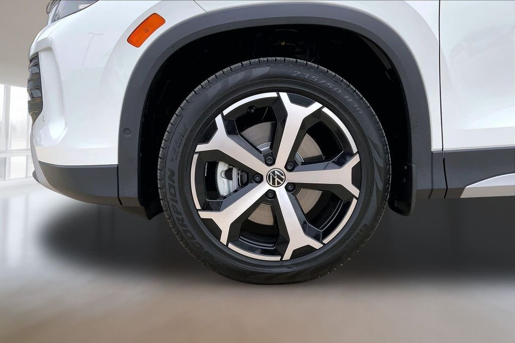 New 2026 Pure White Volkswagen 2.0T SE image 13