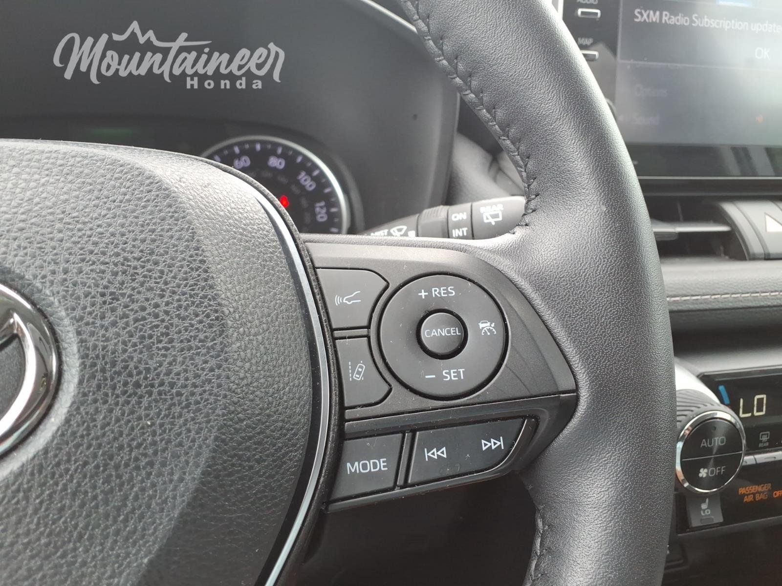 Used 2022 Magnetic Gray Metallic TOYOTA  image 40