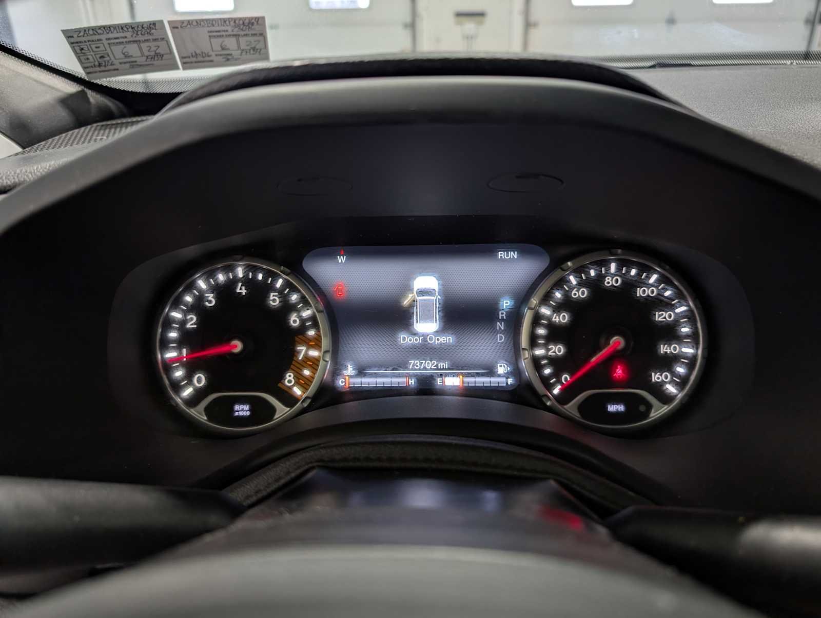 Used 2019 Alpine White Clearcoat Jeep Limited image 24