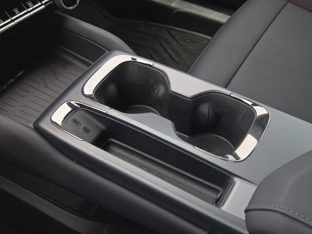2026 Chevrolet Equinox EV RS - Photo 11