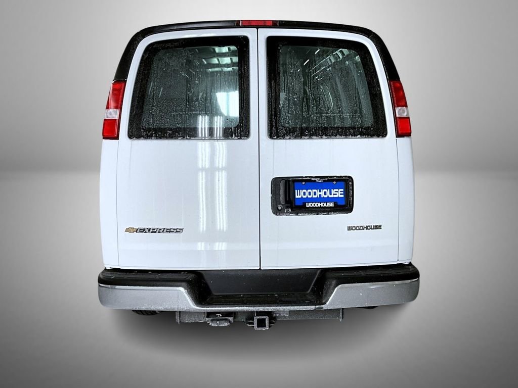 2025 Chevrolet Express Cargo Work Van - Photo 6