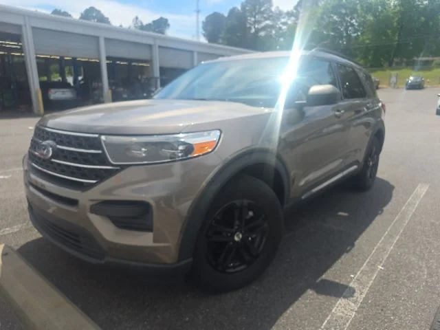 2021 Ford Explorer XLT 4WD's photo
