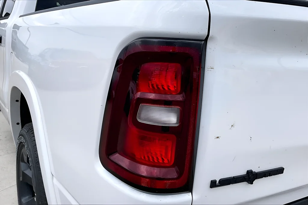 New 2026 Bright White Clear-Coat Exterior Paint RAM Big Horn/Lone Star image 16