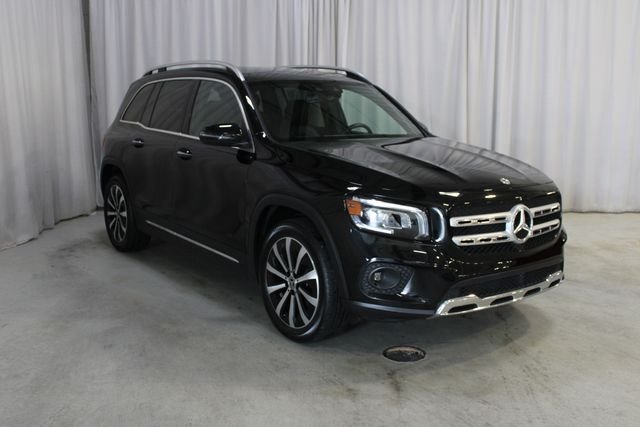 Used 2022  Mercedes-Benz GLB 250 image 27