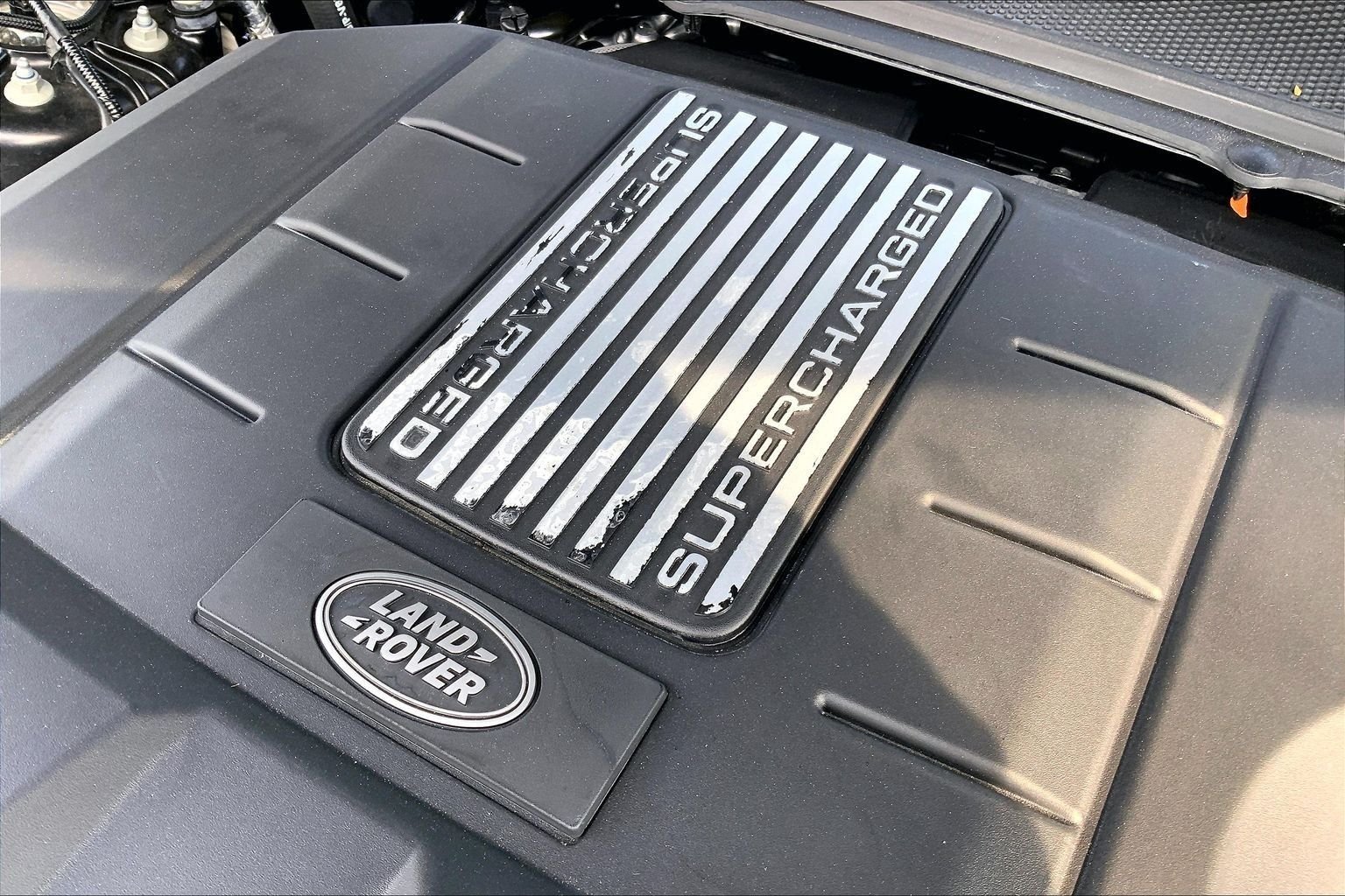 Used 2021 Santorini Black Metallic Land Rover Westminster image 32